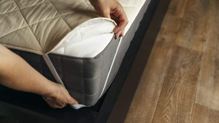 Dormir sans acariens grâce à une housse de traversin adaptée